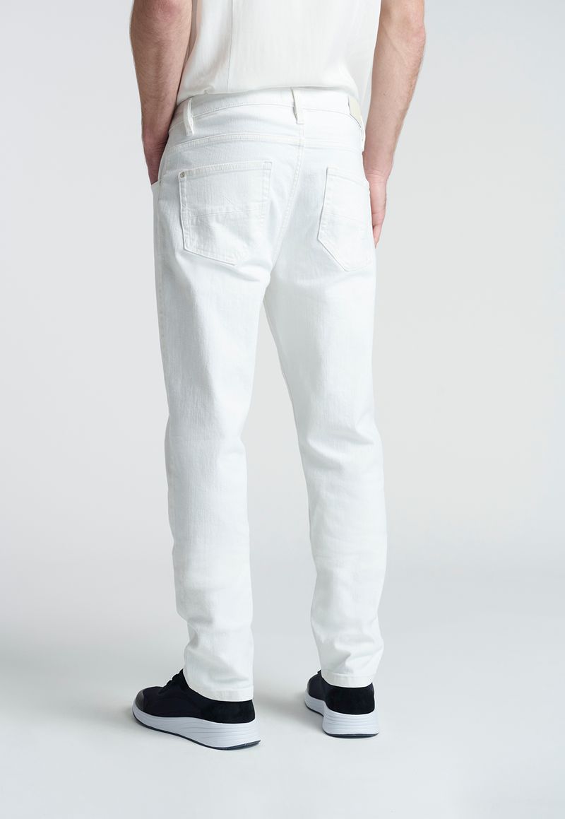 label-3