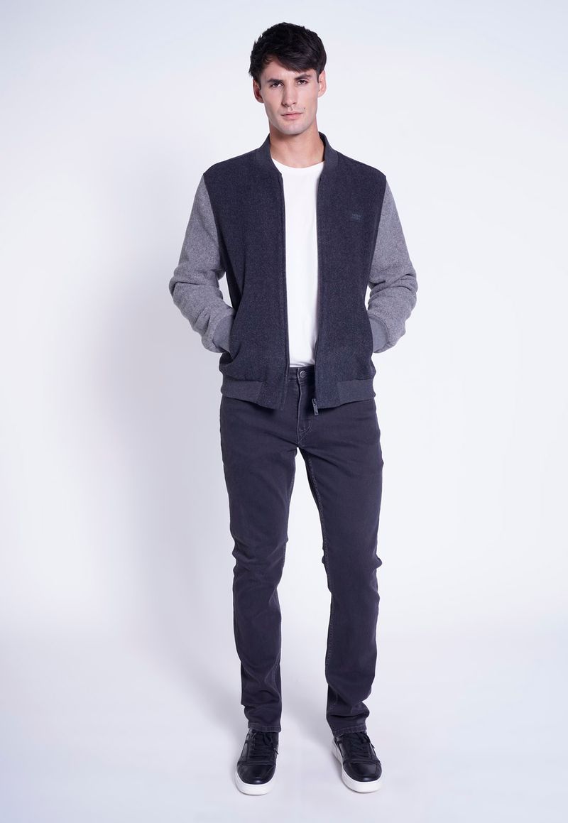 label-3