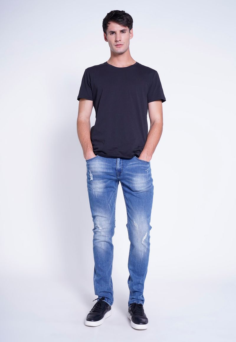 label-3