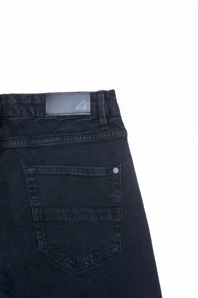 label-3