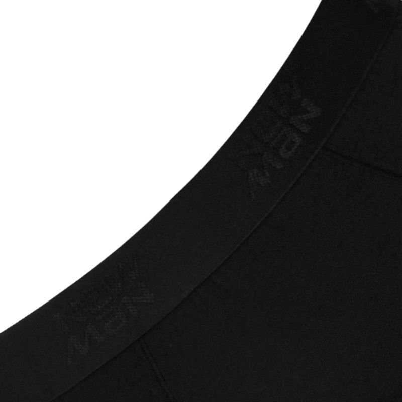 slip-black-detail-web